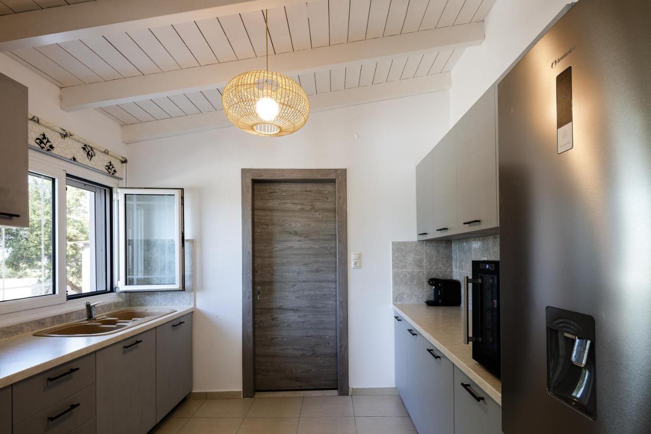 Gramvella Resort 阿德里安诺斯·坎波斯 外观 照片