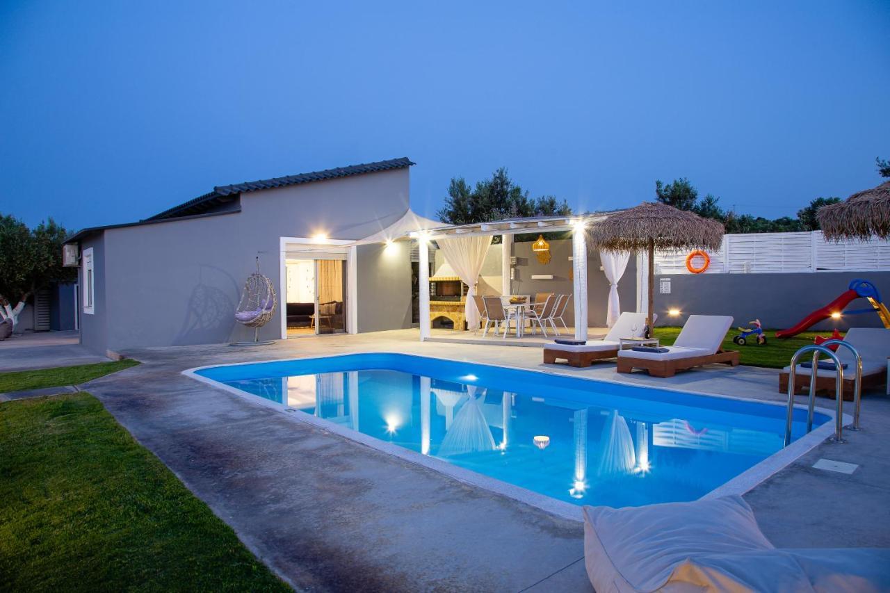 Gramvella Resort 阿德里安诺斯·坎波斯 外观 照片